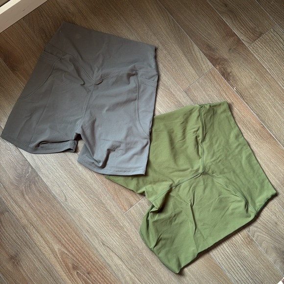 TWO PAIRS - SUNZEL 5” SHORTS WITH POCKETS - Picture 2 of 8